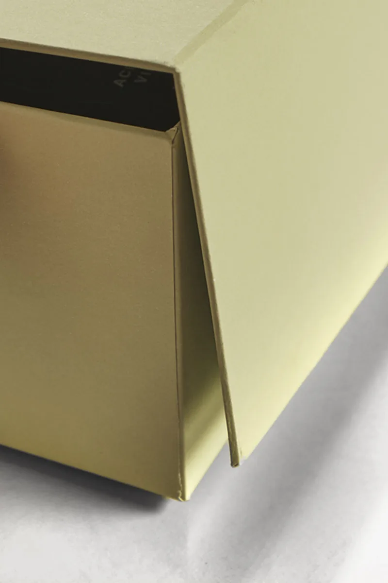 Detalle del estuche de Caja tres cerámicas de La Matilla